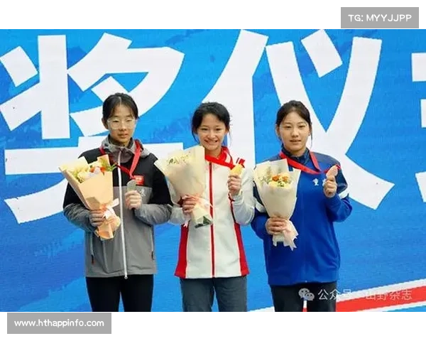 李美妮勇夺世青赛U17攀石桂冠展现超强心理素质与青春力量 李美妮勇夺世青赛U17攀石桂冠展现超强心理素质与青春力量