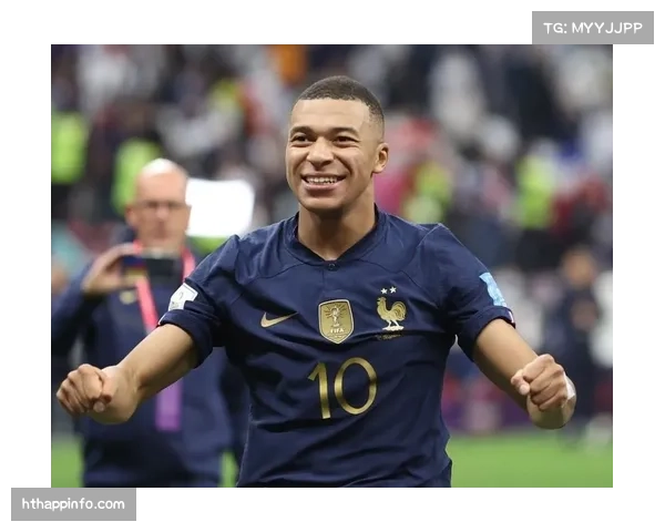 姆巴佩接受《队报》专访，谈及巴黎生涯感受与未来的职业规划